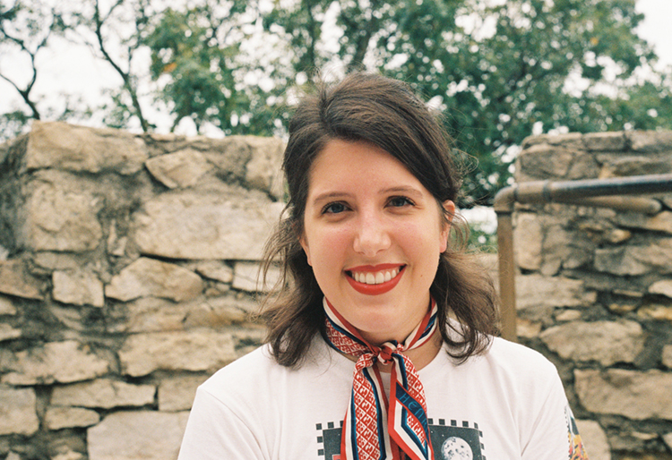 2021 film photo taken on a Pentax K1000 in Iowa by graphic designer Abbi Roush.