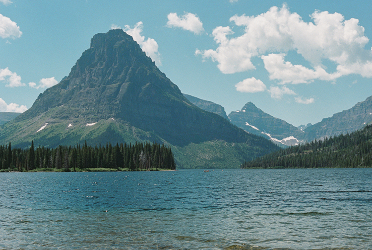 2022 film photo taken on a Pentax K1000 in Montana by graphic designer Abbi Roush.