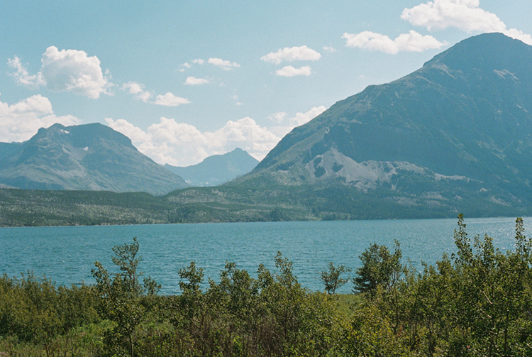 2022 film photo taken on a Pentax K1000 in Montana by graphic designer Abbi Roush.