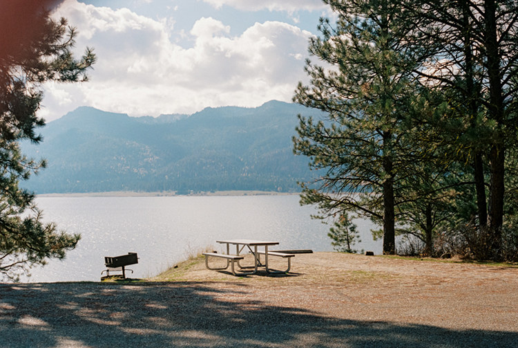 2024 film photo taken on a Pentax K1000 in Idaho by graphic designer Abbi Roush.
