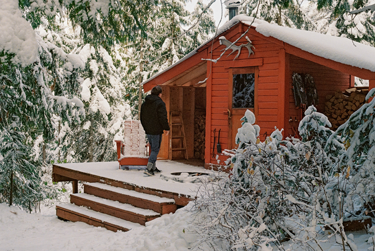2024 film photo taken on a Pentax K1000 in Idaho by graphic designer Abbi Roush.