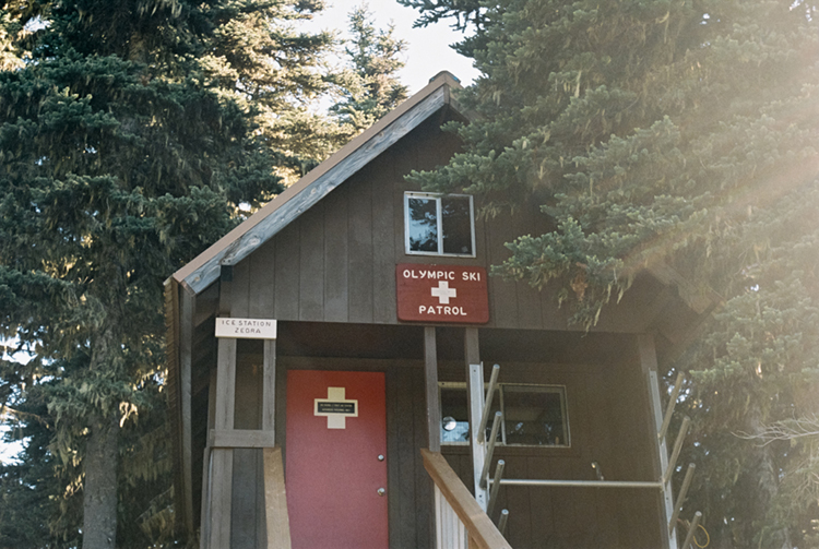 2024 film photo taken on a Pentax K1000 in Washington by graphic designer Abbi Roush.